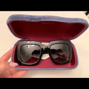 Gucci oversized women’s sunglasses